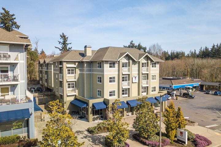 Hotel 4 of 63