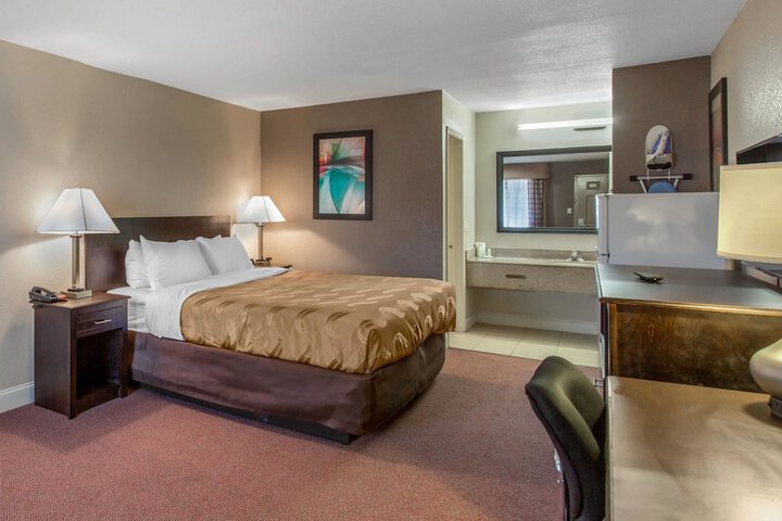 Room 54 of 120