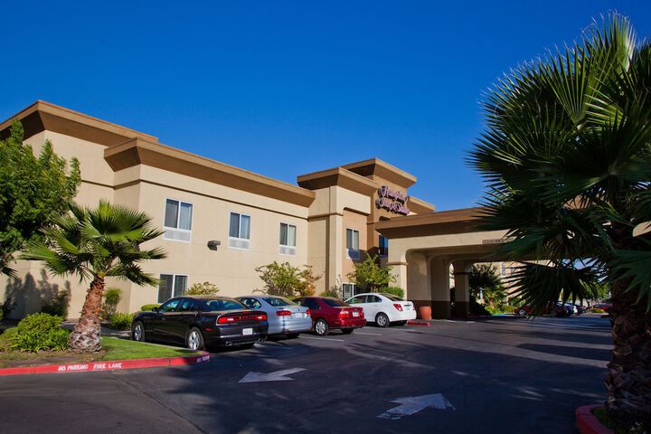 Hotel 4 of 51