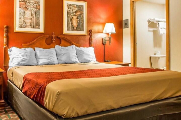 Room 21 of 29