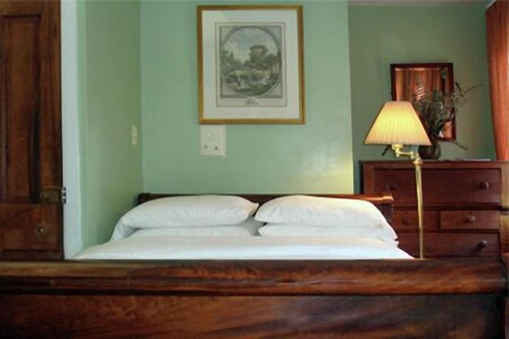 Room 230 of 238