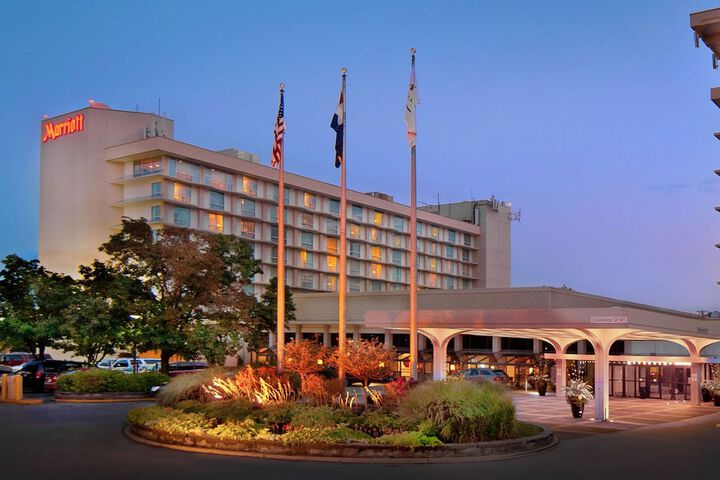 Hotel 2 of 71