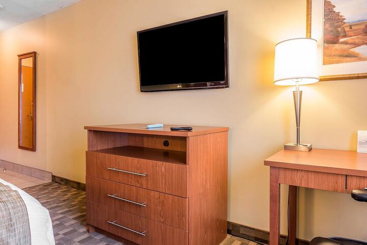 Room 38 of 108