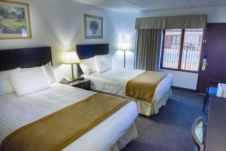 Room 12 of 27