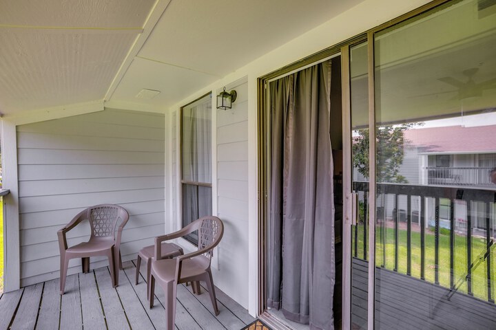 Montgomery Vacation Rental w / Pool Access!