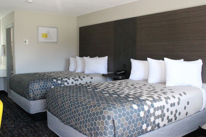 Landsford Inn
