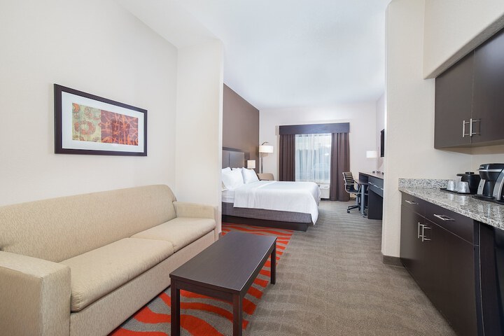 Holiday Inn Express & Suites Glasgow by IHG
