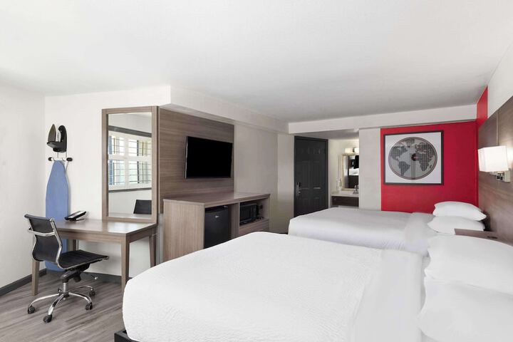 Room 37 of 41