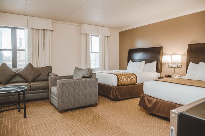 Room 35 of 62