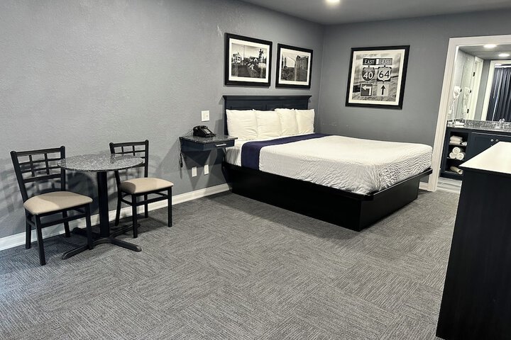 Room 17 of 26