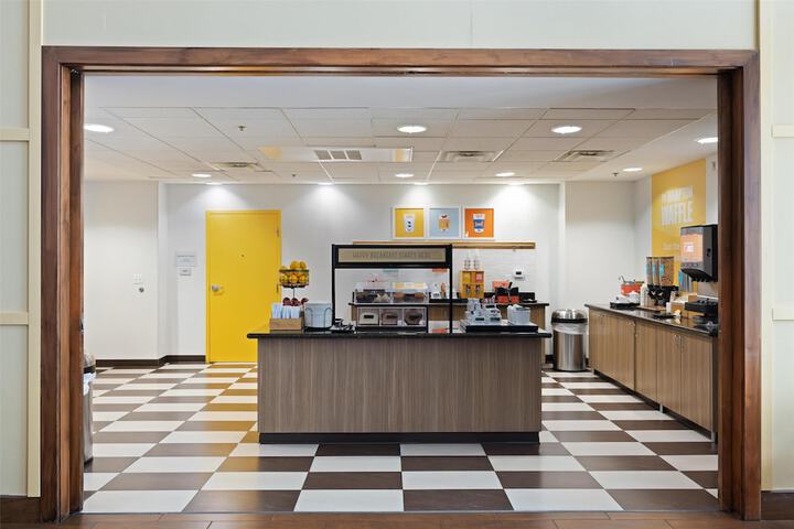 Hampton Inn & Suites Madera