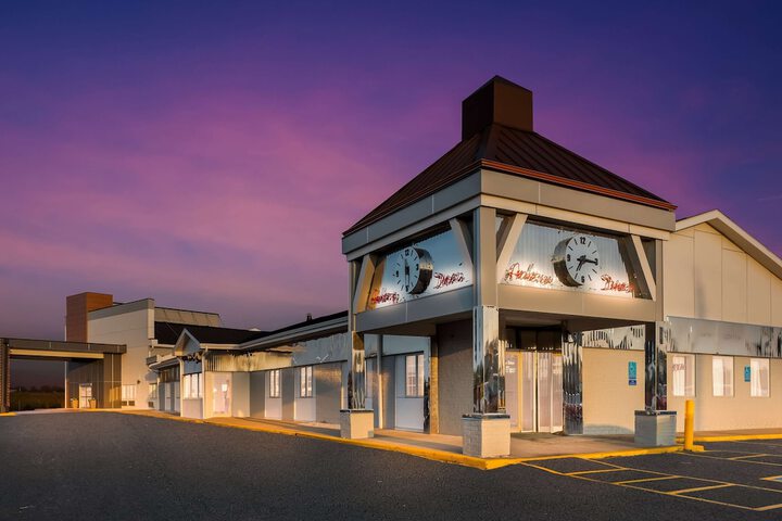 Wyndham Garden Ankeny / Des Moines