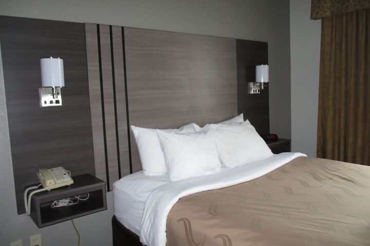 Room 15 of 46