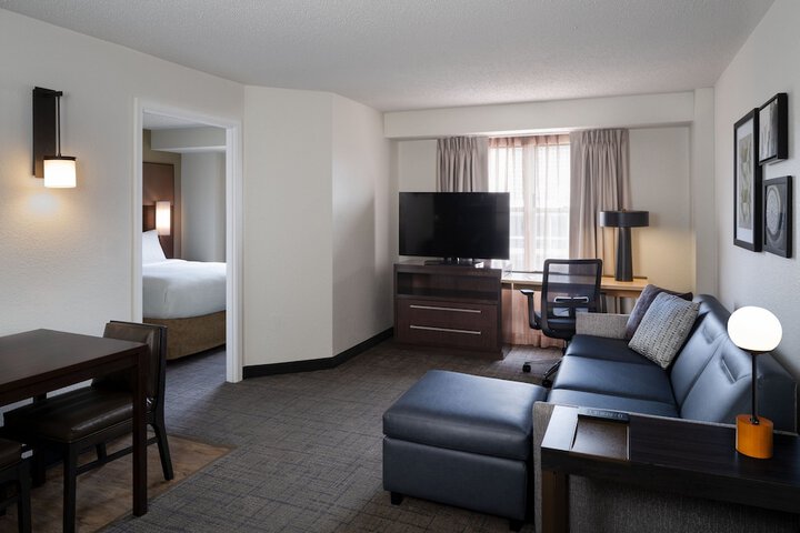 Room 12 of 20