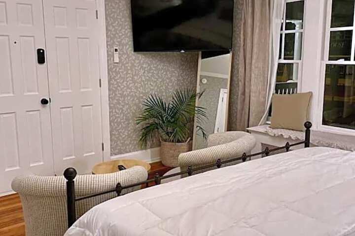 Buttonwood Boutique Hotel
