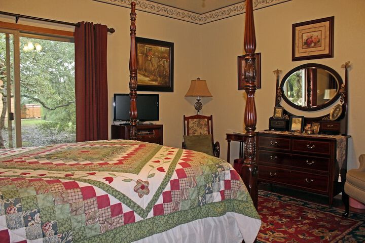Room 5 of 27
