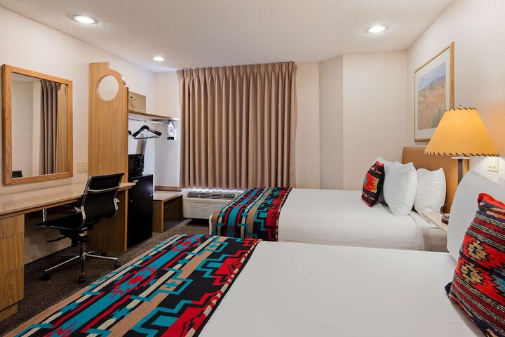 Room 16 of 27