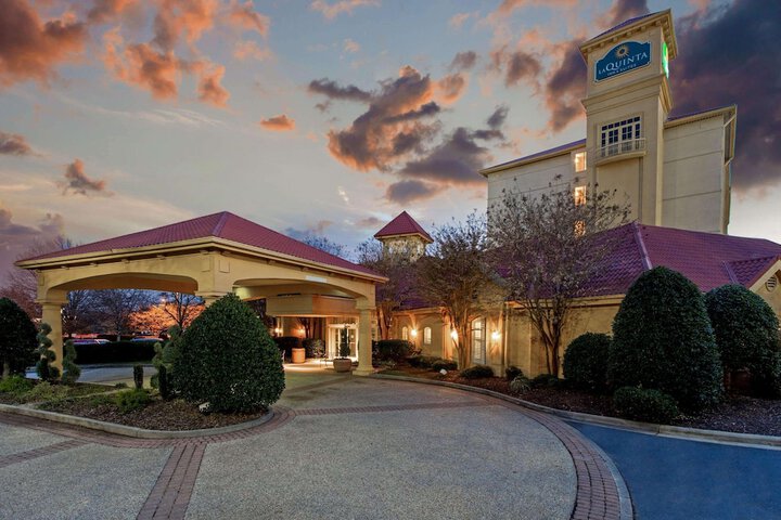 Hotel 8 of 53