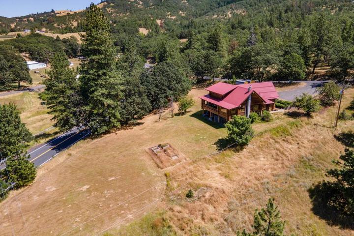 Rowland Log Cabin