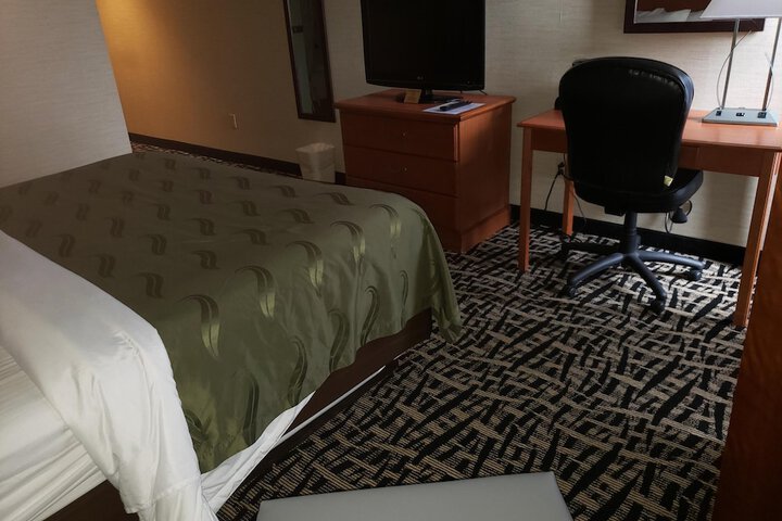 Room 21 of 36