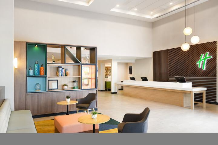 Hotel 4 of 76