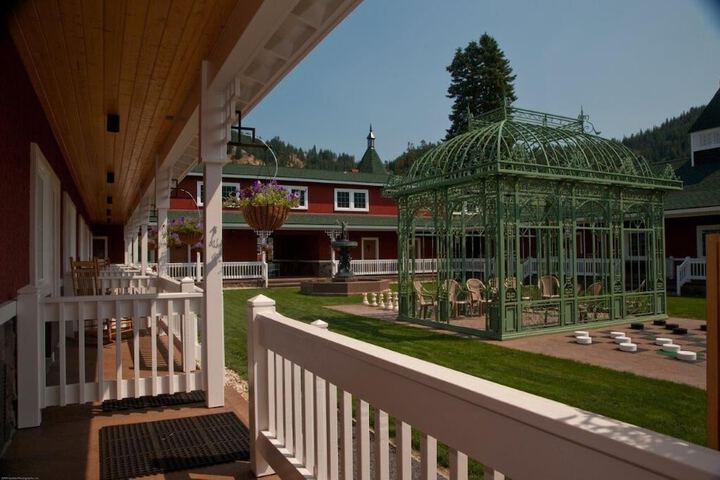 Hotel 8 of 44