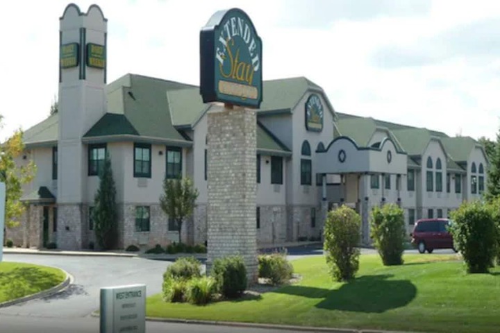 Hotel 2 of 43