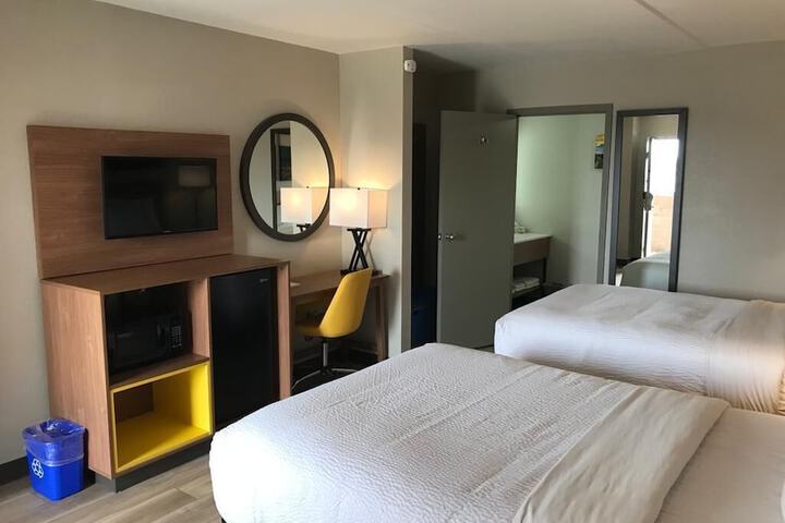 Room 11 of 12
