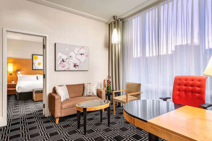 Room 16 of 82