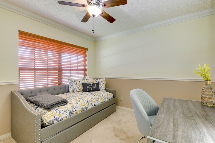 Valrico Vacation Rental 15 Mi to Tampa