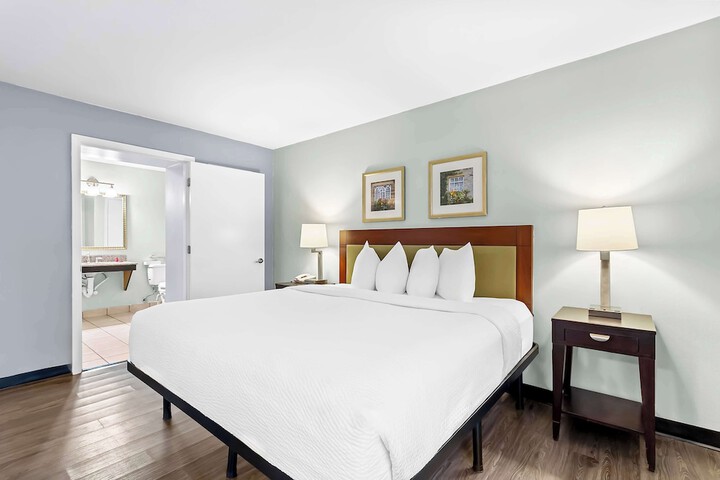 SureStay Studio by Best Western Pensacola
