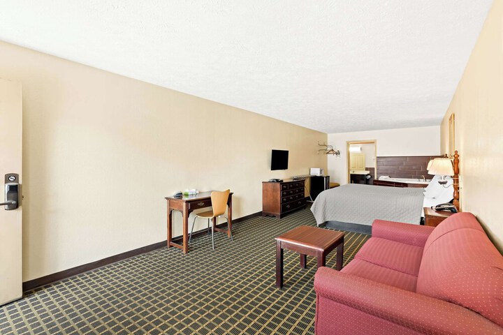 Americas Best Value Inn & Suites Mt. Pleasant