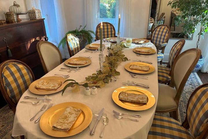 Riverside Gables Bed and Breakfast