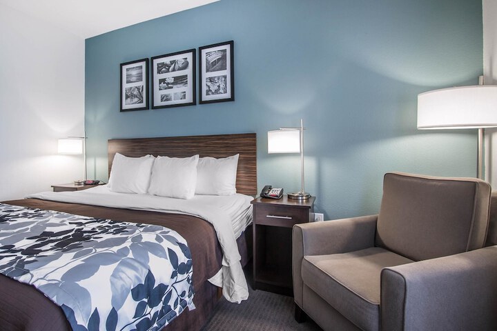 Sleep Inn & Suites Meridian - Bonita Lakes