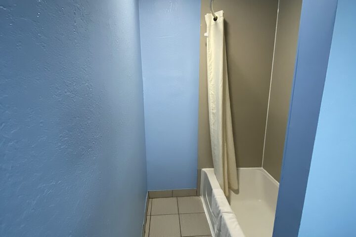 Room 63 of 95