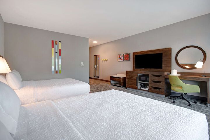 Hampton Inn & Suites Ontario Rancho Cucamonga