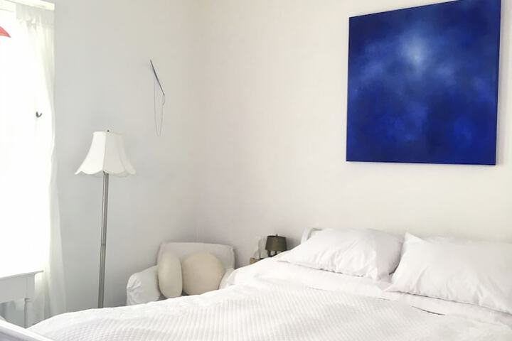Church Des Artistes Guest House