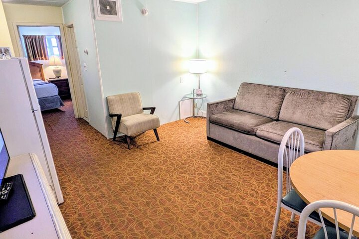Room 21 of 61
