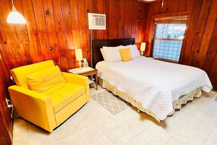 Room 25 of 60