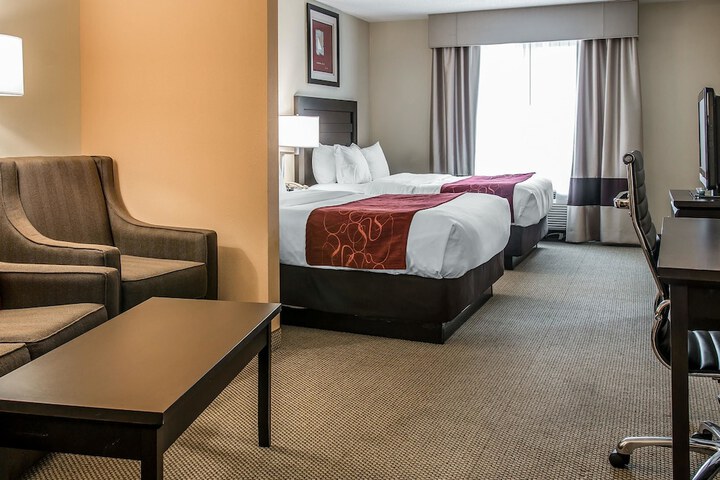 Room 33 of 40