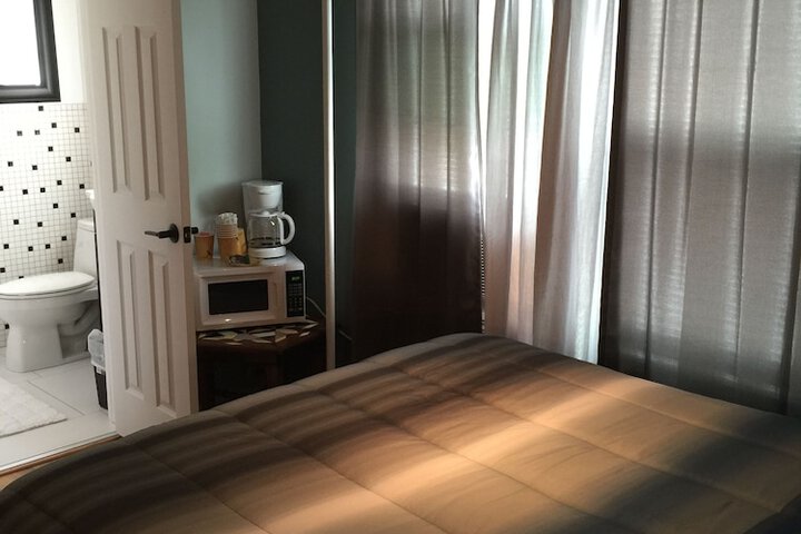 Room 26 of 40