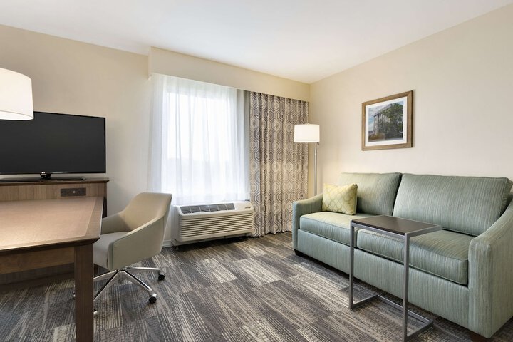 Hampton Inn & Suites Niles / Warren