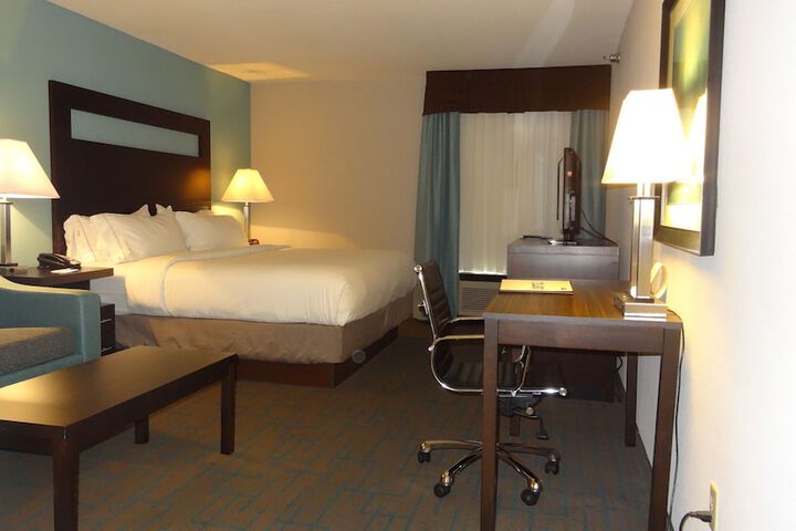 Room 21 of 48
