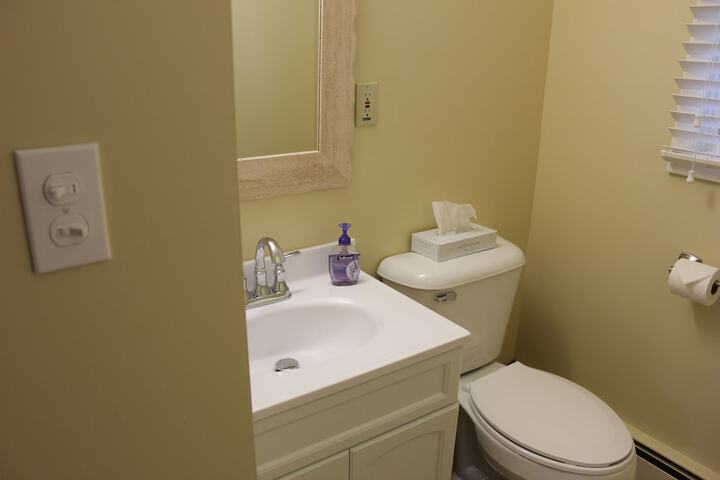 Room 8 of 37