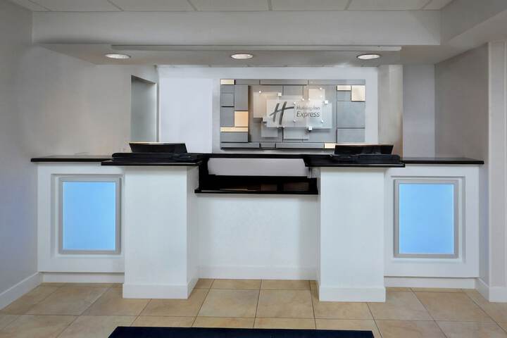 Hotel Interior 11 of 41