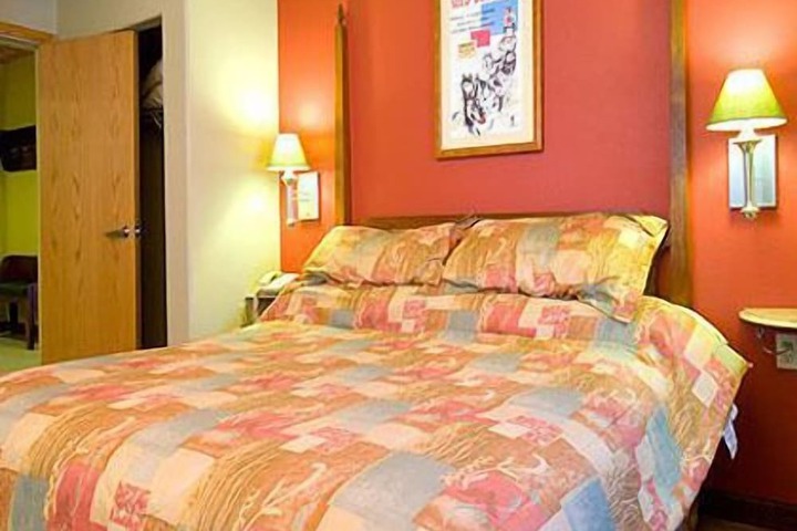 Room 36 of 60