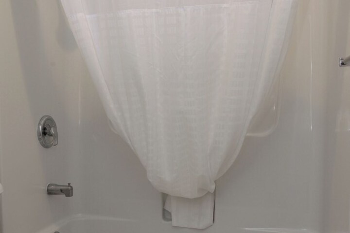 Room 8 of 14