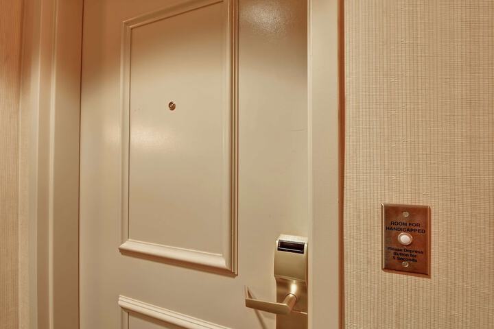 Room 20 of 78