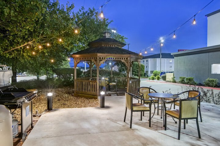 Holiday Inn Express & Suites Longview North by IHG