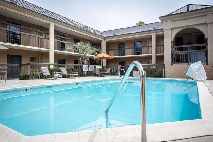 Pool 5 of 49